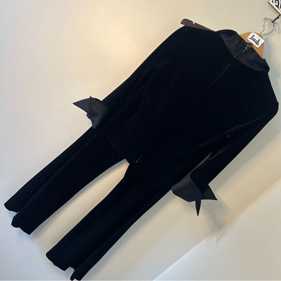 JS Collections Black Velvet Pants & Longsleeve Top Set Women’s 4 great preworn c - Picture 15 of 15
